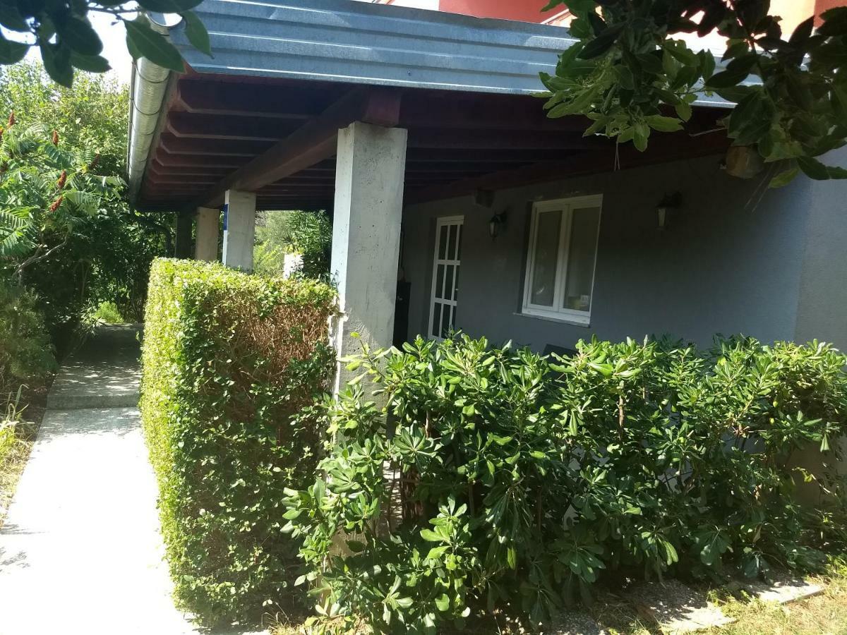 Apartman Tariba ซูเปทาร์สกา ดรากา ภายนอก รูปภาพ